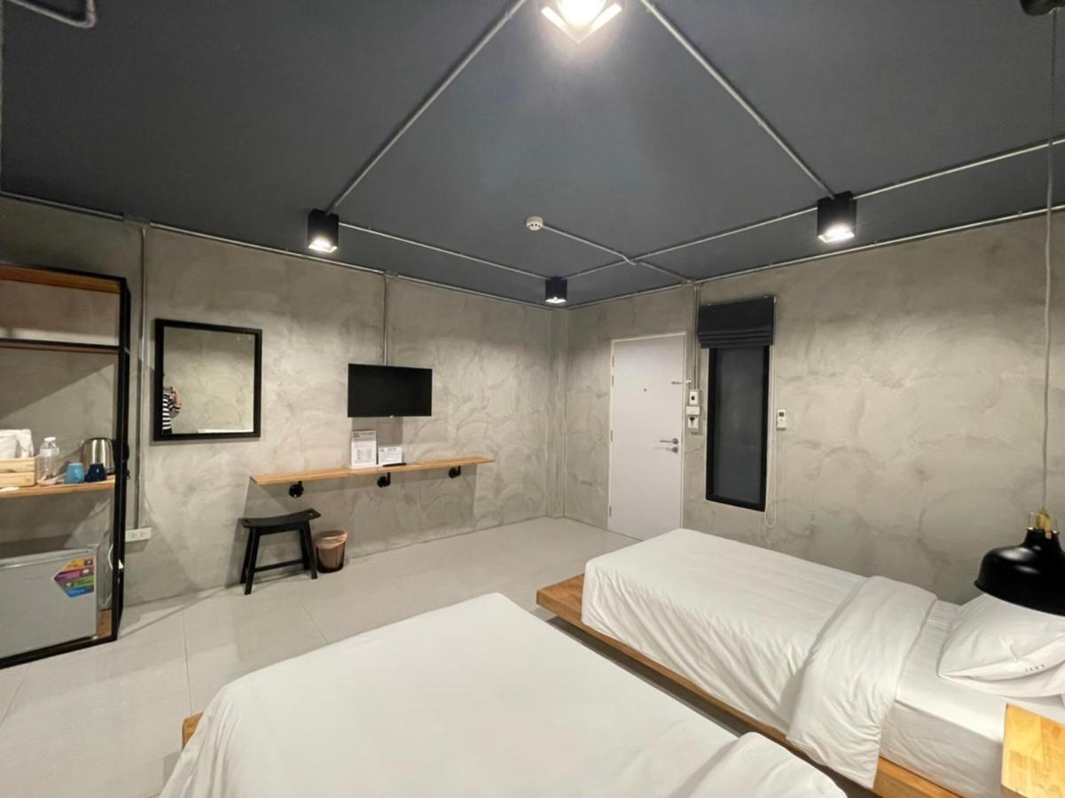 Loft Space Hotel Ranong Eksteriør bilde