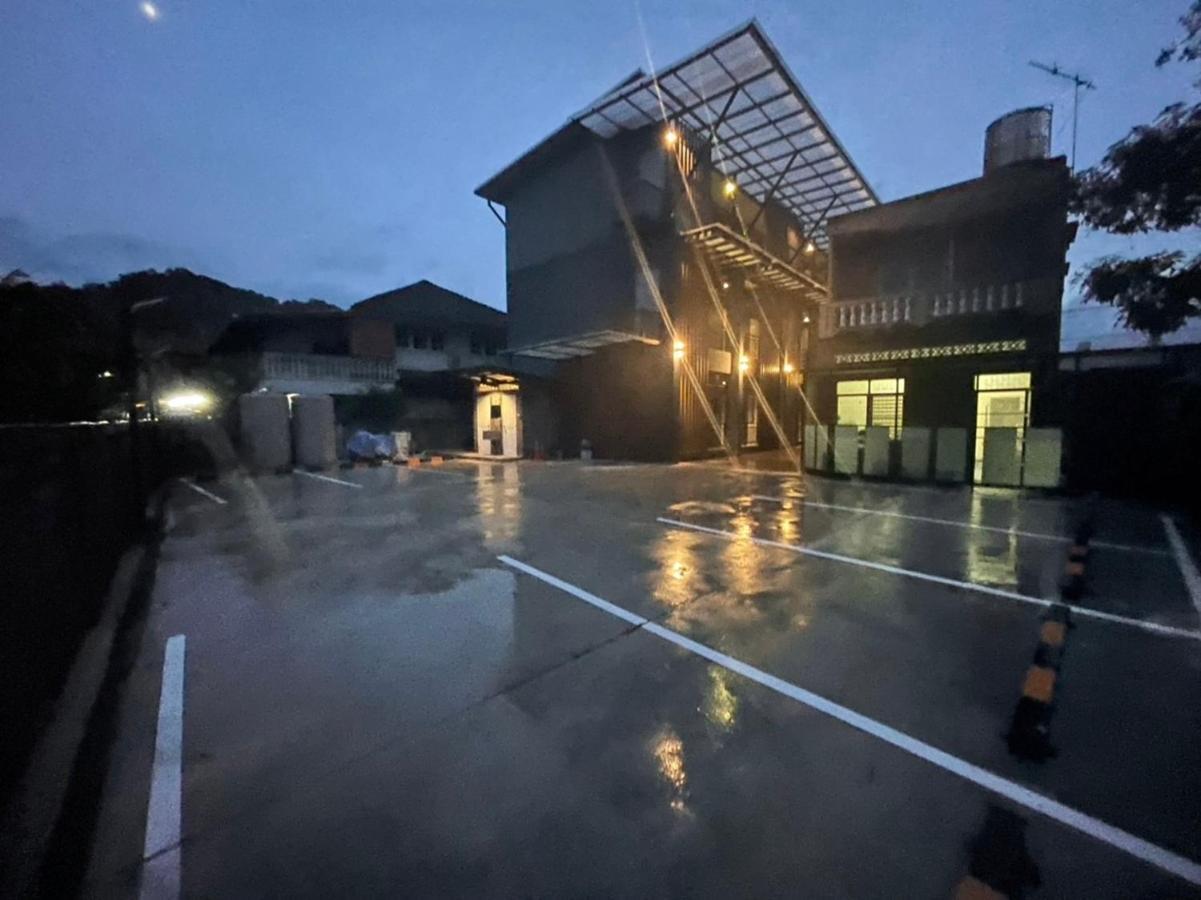 Loft Space Hotel Ranong Eksteriør bilde