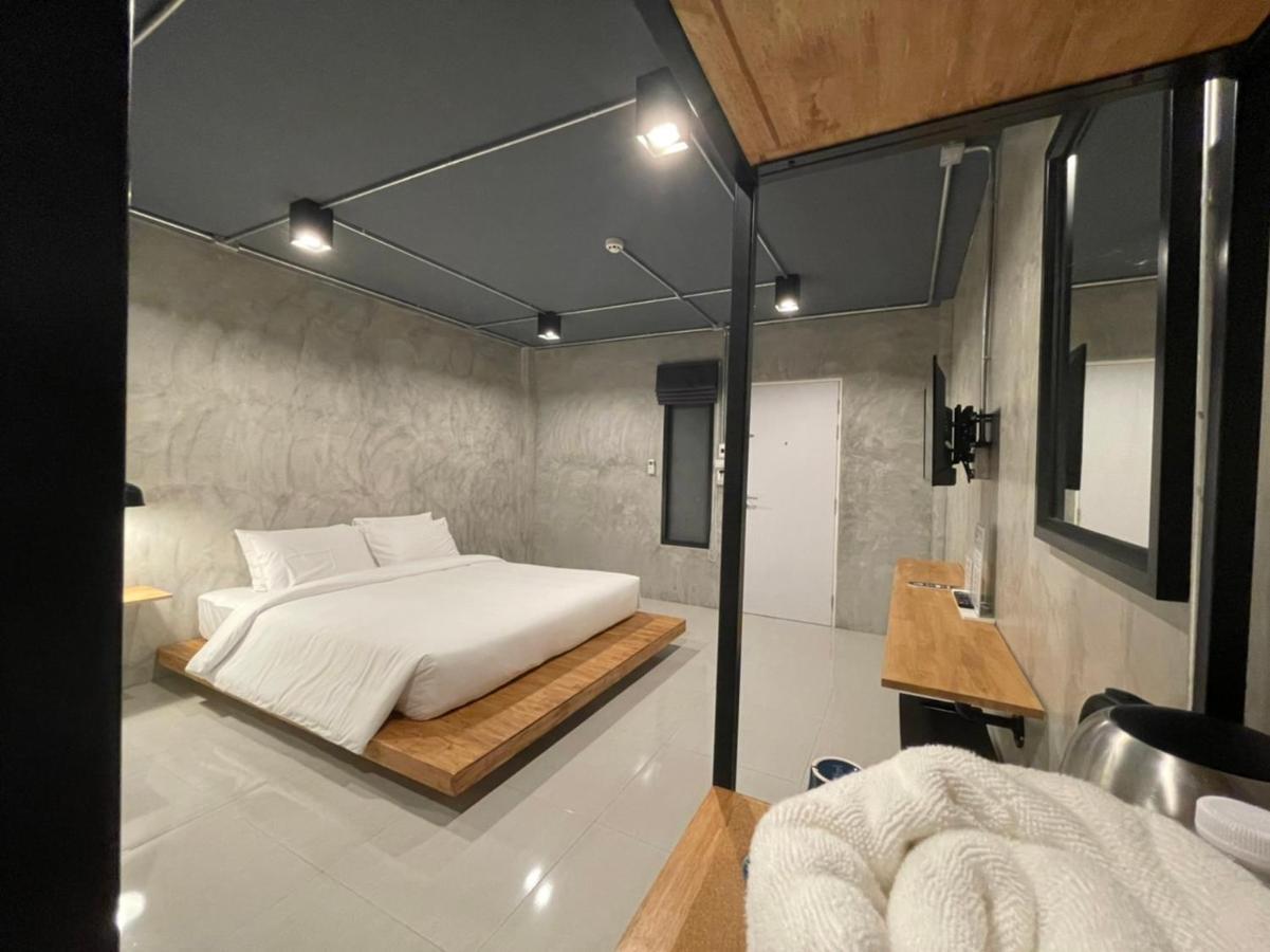 Loft Space Hotel Ranong Eksteriør bilde
